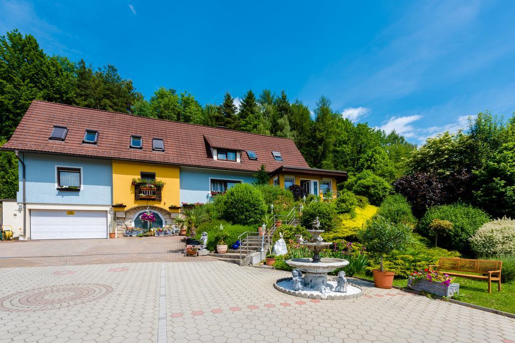 1A Hotel Steiner Judenburg Exterior photo